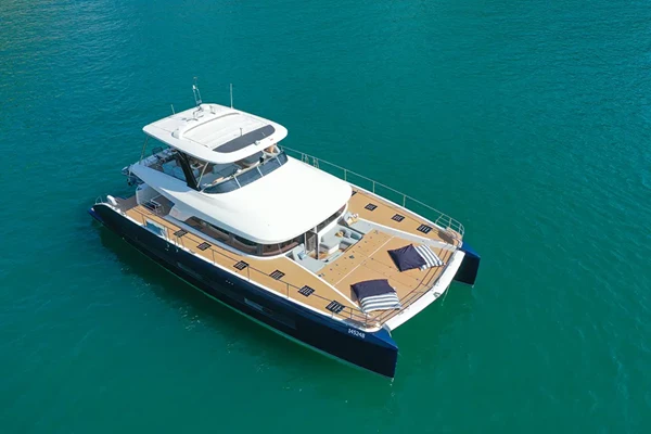 Lagoon 67 The Blue Iris