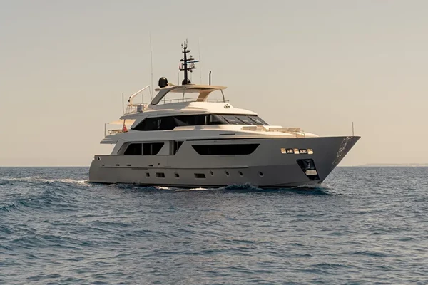 Sanlorenzo SD126 Lance